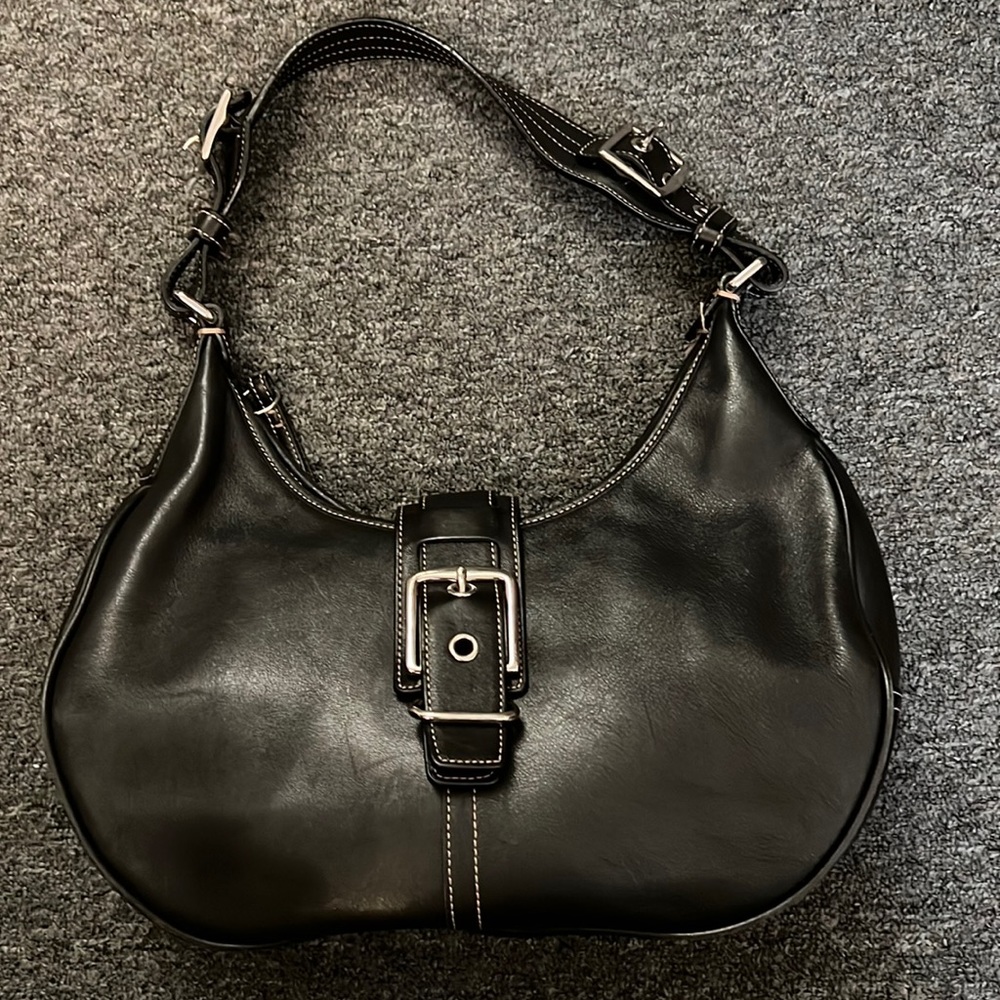 COACH Authentic black Hampton Hobo bag No 7548 light use, no imperfections